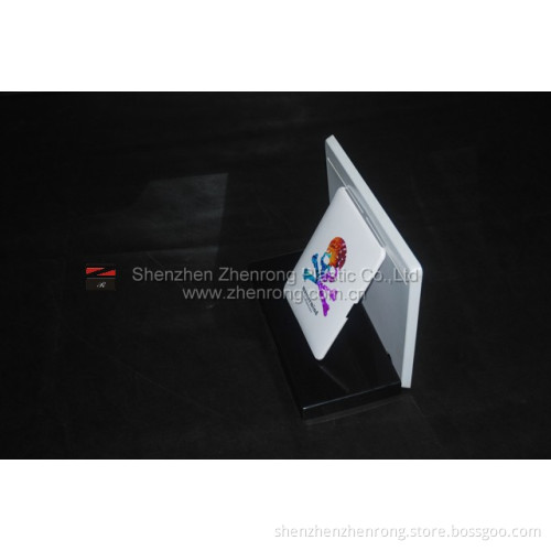 Vacuum Forming Plastic Shelf on Display